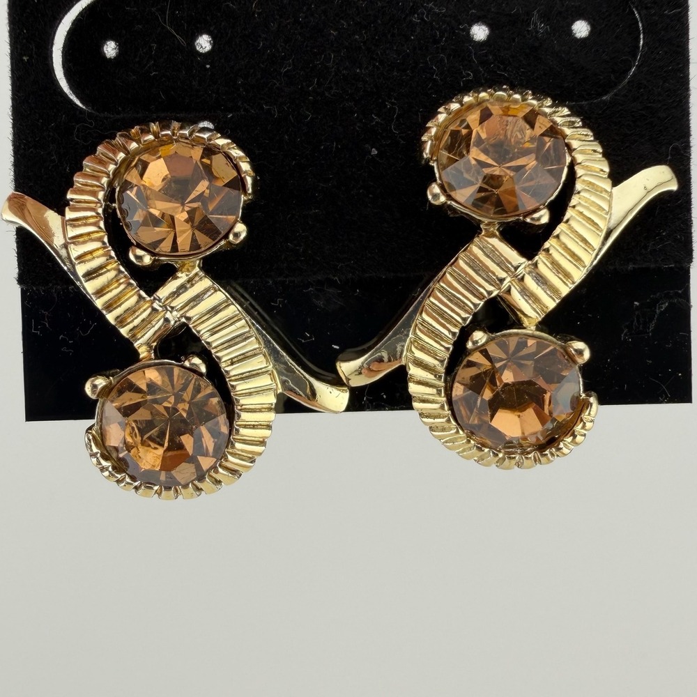Kramer of New York Womens Vintage Clip On Earrings Gold Amber Rhinestone Swirl
